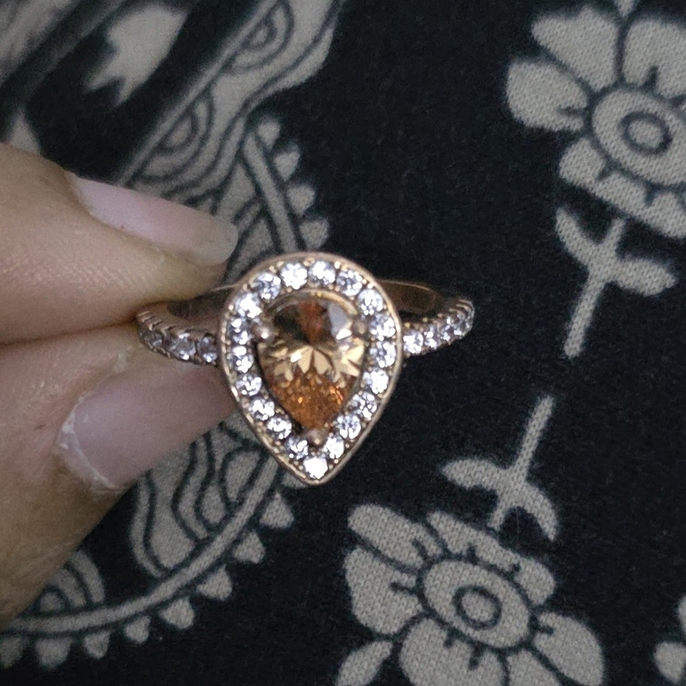 Fragrant Jewels Gold and Silver Rings with Intricate Designs